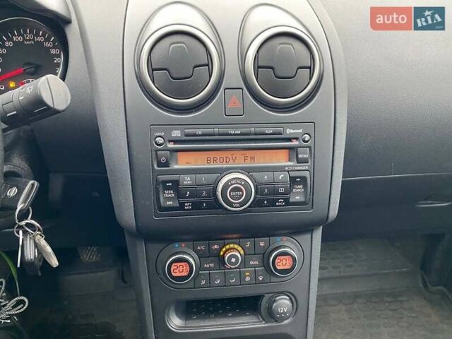 Серый Ниссан Кашкай, объемом двигателя 1.6 л и пробегом 225 тыс. км за 9650 $, фото 18 на Automoto.ua