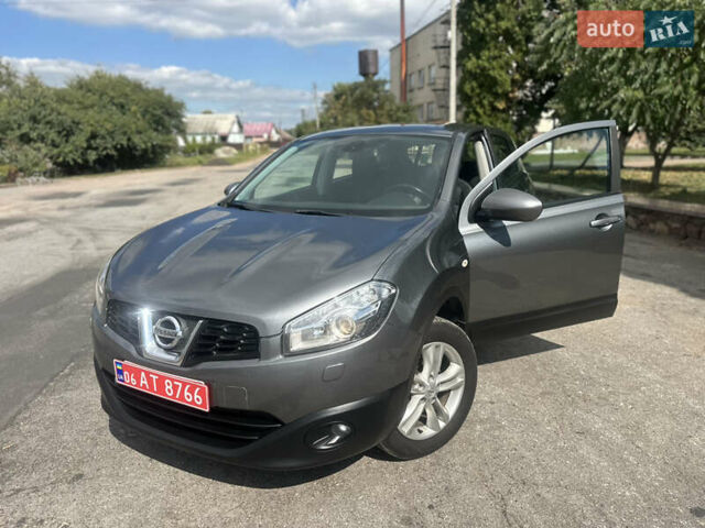 Серый Ниссан Кашкай, объемом двигателя 1.5 л и пробегом 230 тыс. км за 9900 $, фото 13 на Automoto.ua