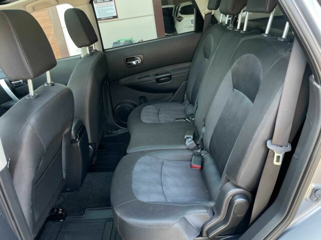 Серый Ниссан Кашкай, объемом двигателя 2 л и пробегом 259 тыс. км за 11499 $, фото 9 на Automoto.ua