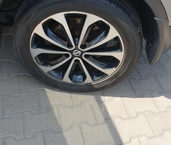 Серый Ниссан Кашкай, объемом двигателя 2 л и пробегом 108 тыс. км за 11400 $, фото 4 на Automoto.ua