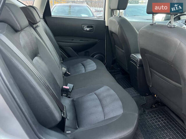 Серый Ниссан Кашкай, объемом двигателя 1.5 л и пробегом 216 тыс. км за 10500 $, фото 17 на Automoto.ua