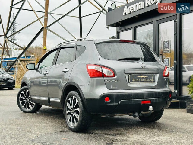 Сірий Ніссан Кашкай, об'ємом двигуна 2 л та пробігом 210 тис. км за 13200 $, фото 3 на Automoto.ua
