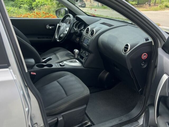 Серый Ниссан Кашкай, объемом двигателя 2 л и пробегом 268 тыс. км за 9333 $, фото 5 на Automoto.ua