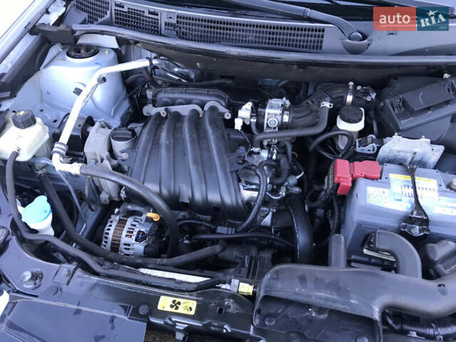 Серый Ниссан Кашкай, объемом двигателя 1.6 л и пробегом 285 тыс. км за 7999 $, фото 8 на Automoto.ua