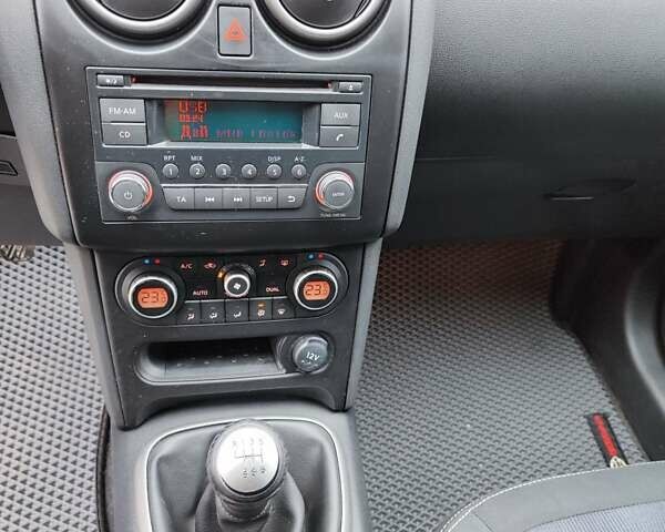 Серый Ниссан Кашкай, объемом двигателя 1.5 л и пробегом 230 тыс. км за 10450 $, фото 15 на Automoto.ua