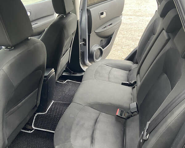 Серый Ниссан Кашкай, объемом двигателя 2 л и пробегом 262 тыс. км за 11200 $, фото 27 на Automoto.ua