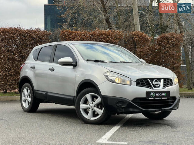 Серый Ниссан Кашкай, объемом двигателя 1.5 л и пробегом 271 тыс. км за 8750 $, фото 1 на Automoto.ua
