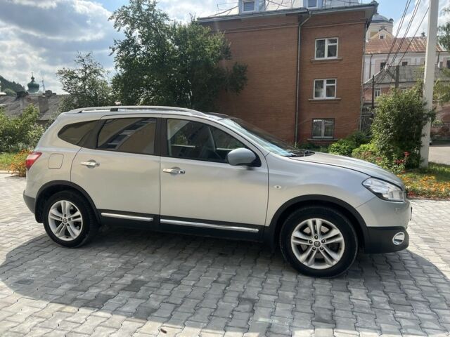 Серый Ниссан Кашкай, объемом двигателя 2 л и пробегом 268 тыс. км за 9333 $, фото 2 на Automoto.ua