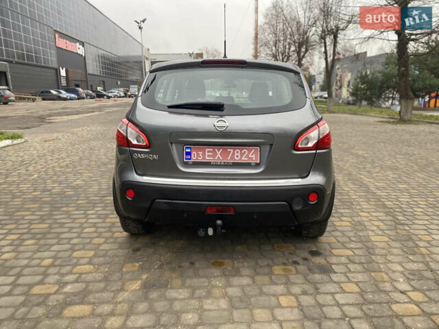 Серый Ниссан Кашкай, объемом двигателя 1.6 л и пробегом 195 тыс. км за 10600 $, фото 9 на Automoto.ua