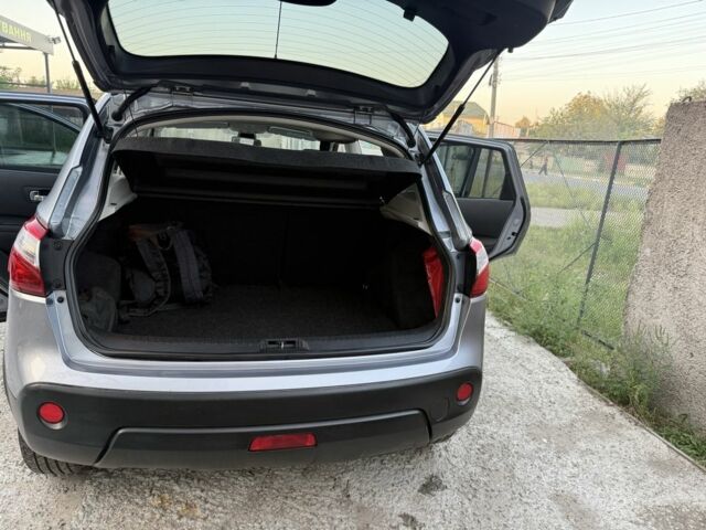 Сірий Ніссан Кашкай, об'ємом двигуна 1.5 л та пробігом 2 тис. км за 10800 $, фото 12 на Automoto.ua