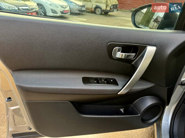 Серый Ниссан Кашкай, объемом двигателя 1.6 л и пробегом 183 тыс. км за 8999 $, фото 12 на Automoto.ua