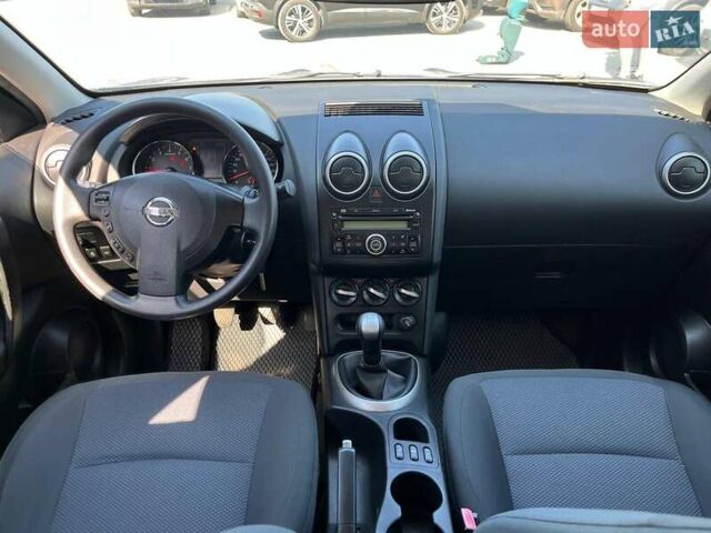 Серый Ниссан Кашкай, объемом двигателя 1.6 л и пробегом 144 тыс. км за 10990 $, фото 26 на Automoto.ua