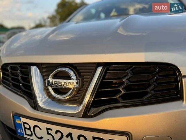 Серый Ниссан Кашкай, объемом двигателя 1.5 л и пробегом 279 тыс. км за 9300 $, фото 31 на Automoto.ua