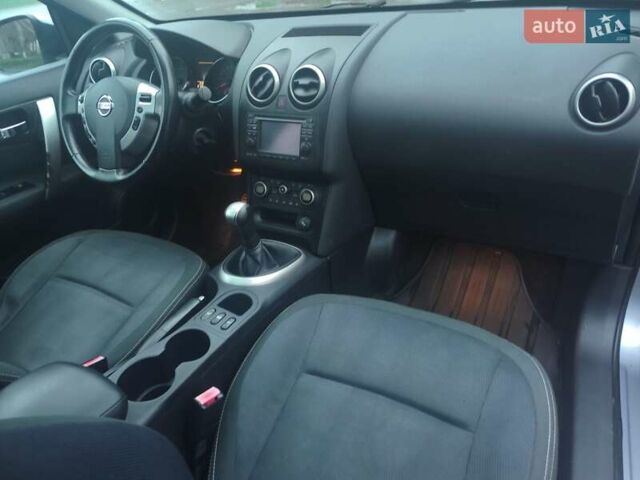 Серый Ниссан Кашкай, объемом двигателя 1.6 л и пробегом 213 тыс. км за 9950 $, фото 48 на Automoto.ua