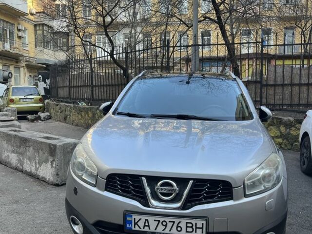 Серый Ниссан Кашкай, объемом двигателя 2 л и пробегом 172 тыс. км за 9900 $, фото 5 на Automoto.ua