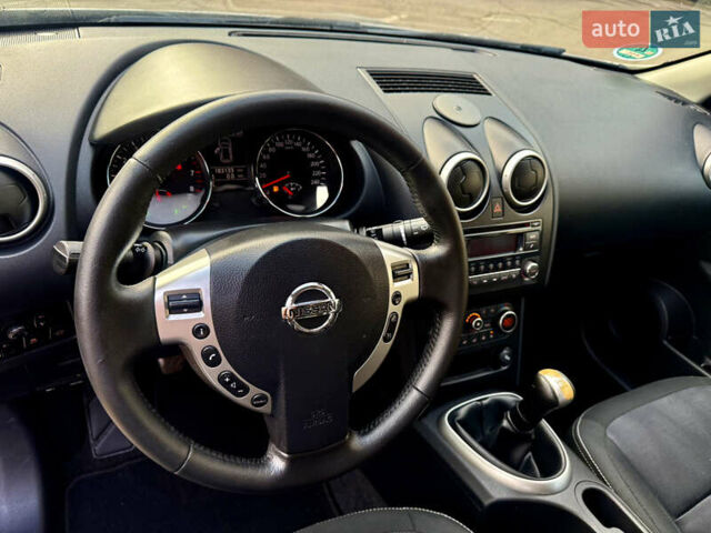 Серый Ниссан Кашкай, объемом двигателя 1.6 л и пробегом 183 тыс. км за 8999 $, фото 13 на Automoto.ua