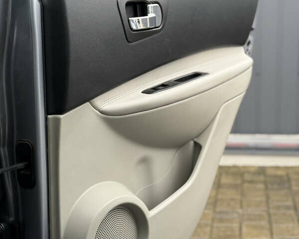 Серый Ниссан Кашкай, объемом двигателя 2 л и пробегом 253 тыс. км за 11750 $, фото 75 на Automoto.ua