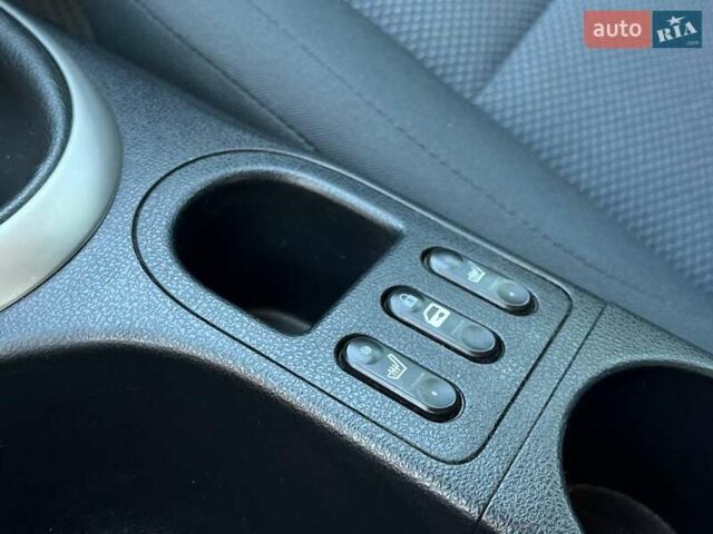 Серый Ниссан Кашкай, объемом двигателя 1.6 л и пробегом 144 тыс. км за 10990 $, фото 30 на Automoto.ua