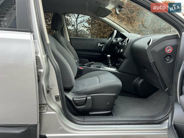 Серый Ниссан Кашкай, объемом двигателя 1.5 л и пробегом 271 тыс. км за 8750 $, фото 54 на Automoto.ua