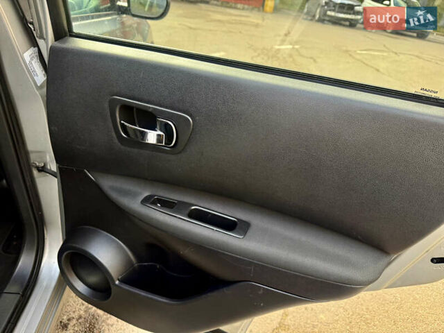 Серый Ниссан Кашкай, объемом двигателя 1.6 л и пробегом 183 тыс. км за 8999 $, фото 19 на Automoto.ua