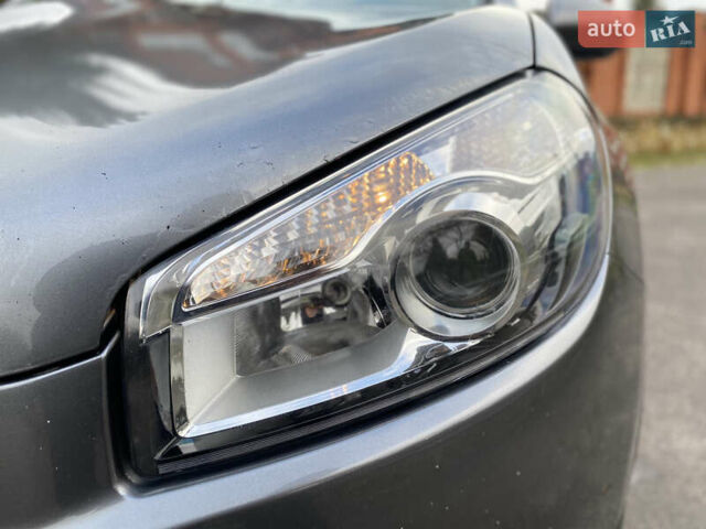 Серый Ниссан Кашкай, объемом двигателя 1.46 л и пробегом 203 тыс. км за 9500 $, фото 6 на Automoto.ua