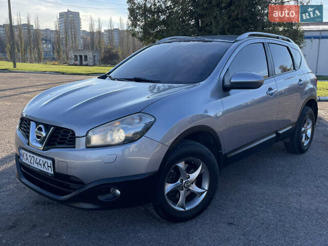 Сірий Ніссан Кашкай, об'ємом двигуна 2 л та пробігом 200 тис. км за 10450 $, фото 3 на Automoto.ua