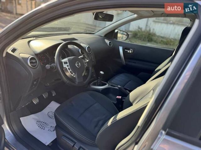 Серый Ниссан Кашкай, объемом двигателя 0 л и пробегом 232 тыс. км за 12200 $, фото 47 на Automoto.ua