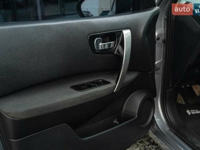 Серый Ниссан Кашкай, объемом двигателя 1.46 л и пробегом 324 тыс. км за 10500 $, фото 28 на Automoto.ua