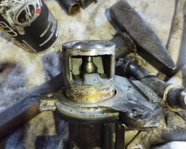 Сірий Ніссан Кашкай, об'ємом двигуна 1.5 л та пробігом 257 тис. км за 9950 $, фото 16 на Automoto.ua