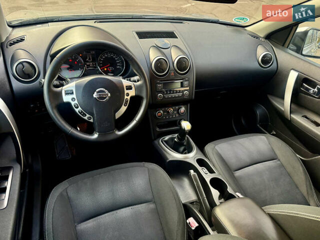 Серый Ниссан Кашкай, объемом двигателя 1.6 л и пробегом 183 тыс. км за 8999 $, фото 17 на Automoto.ua