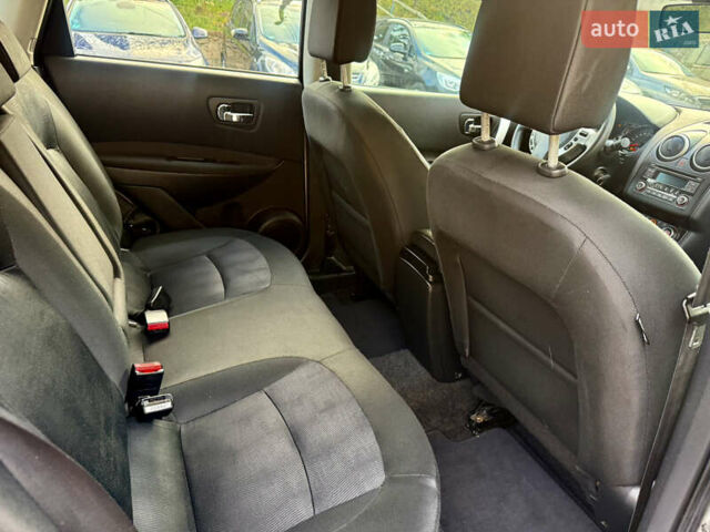 Серый Ниссан Кашкай, объемом двигателя 1.6 л и пробегом 183 тыс. км за 8999 $, фото 18 на Automoto.ua