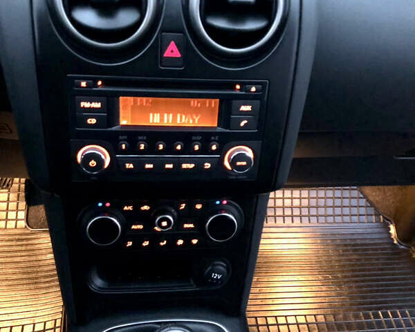 Серый Ниссан Кашкай, объемом двигателя 1.5 л и пробегом 225 тыс. км за 11699 $, фото 81 на Automoto.ua