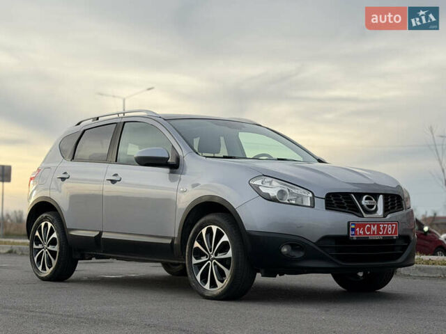 Сірий Ніссан Кашкай, об'ємом двигуна 1.6 л та пробігом 185 тис. км за 11799 $, фото 3 на Automoto.ua