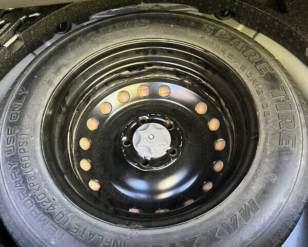 Серый Ниссан Кашкай, объемом двигателя 1.99 л и пробегом 148 тыс. км за 11500 $, фото 22 на Automoto.ua