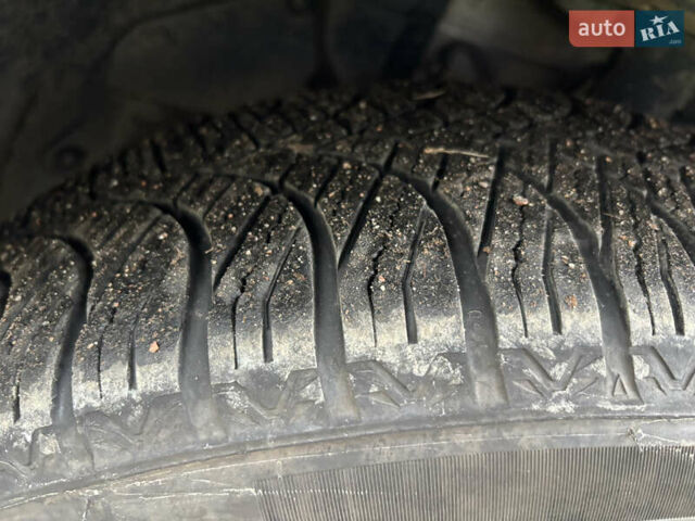 Сірий Ніссан Кашкай, об'ємом двигуна 1.5 л та пробігом 193 тис. км за 10500 $, фото 14 на Automoto.ua