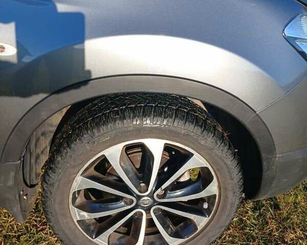 Серый Ниссан Кашкай, объемом двигателя 2 л и пробегом 198 тыс. км за 10600 $, фото 6 на Automoto.ua