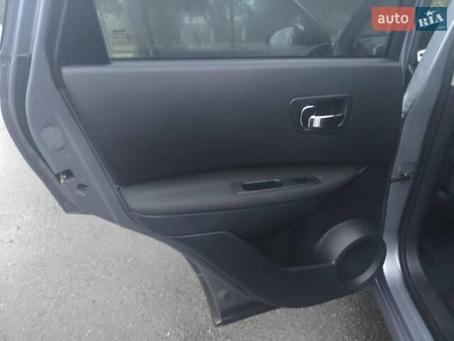Серый Ниссан Кашкай, объемом двигателя 1.6 л и пробегом 213 тыс. км за 9950 $, фото 28 на Automoto.ua