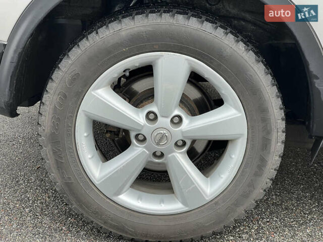 Серый Ниссан Кашкай, объемом двигателя 1.5 л и пробегом 271 тыс. км за 8750 $, фото 26 на Automoto.ua