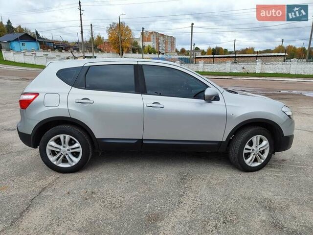 Серый Ниссан Кашкай, объемом двигателя 1.5 л и пробегом 230 тыс. км за 10450 $, фото 2 на Automoto.ua