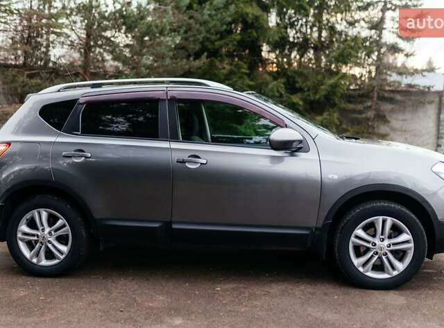 Сірий Ніссан Кашкай, об'ємом двигуна 1.46 л та пробігом 250 тис. км за 9666 $, фото 2 на Automoto.ua