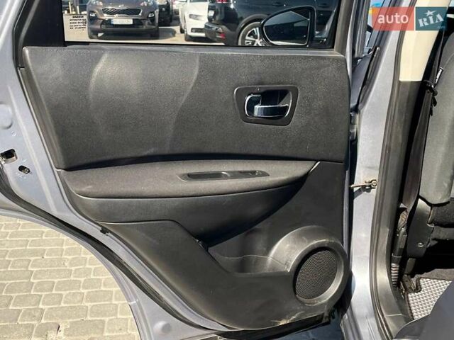 Серый Ниссан Кашкай, объемом двигателя 1.6 л и пробегом 144 тыс. км за 10990 $, фото 27 на Automoto.ua