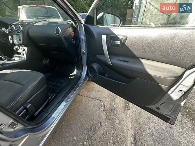 Сірий Ніссан Кашкай, об'ємом двигуна 2 л та пробігом 205 тис. км за 11500 $, фото 25 на Automoto.ua