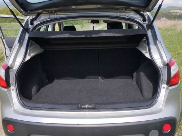 Сірий Ніссан Кашкай, об'ємом двигуна 1.5 л та пробігом 231 тис. км за 9900 $, фото 5 на Automoto.ua