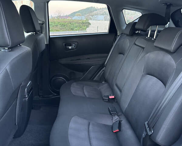 Серый Ниссан Кашкай, объемом двигателя 1.5 л и пробегом 227 тыс. км за 11700 $, фото 19 на Automoto.ua