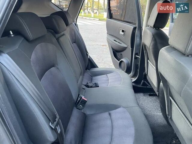 Серый Ниссан Кашкай, объемом двигателя 1.6 л и пробегом 160 тыс. км за 10900 $, фото 43 на Automoto.ua