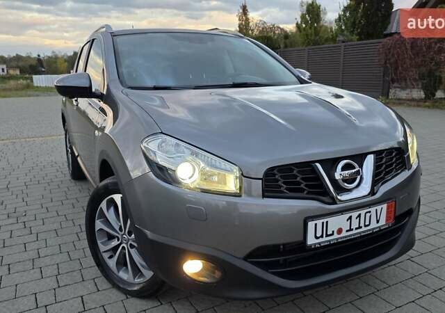 Серый Ниссан Кашкай, объемом двигателя 1.6 л и пробегом 246 тыс. км за 11600 $, фото 1 на Automoto.ua