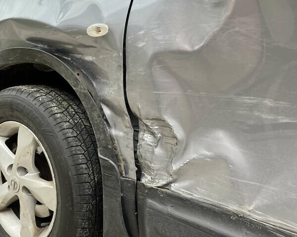 Серый Ниссан Кашкай, объемом двигателя 1.6 л и пробегом 217 тыс. км за 6500 $, фото 11 на Automoto.ua