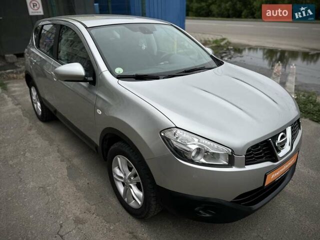 Серый Ниссан Кашкай, объемом двигателя 1.5 л и пробегом 213 тыс. км за 12500 $, фото 25 на Automoto.ua