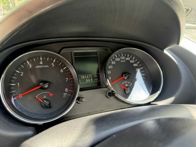 Серый Ниссан Кашкай, объемом двигателя 1.6 л и пробегом 180 тыс. км за 10400 $, фото 11 на Automoto.ua