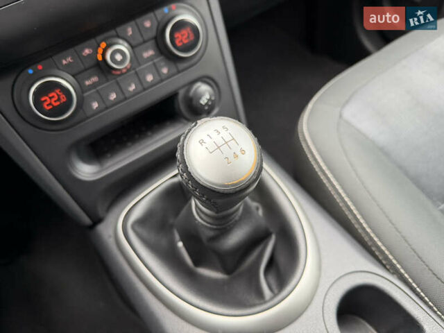Сірий Ніссан Кашкай, об'ємом двигуна 1.5 л та пробігом 199 тис. км за 11300 $, фото 62 на Automoto.ua